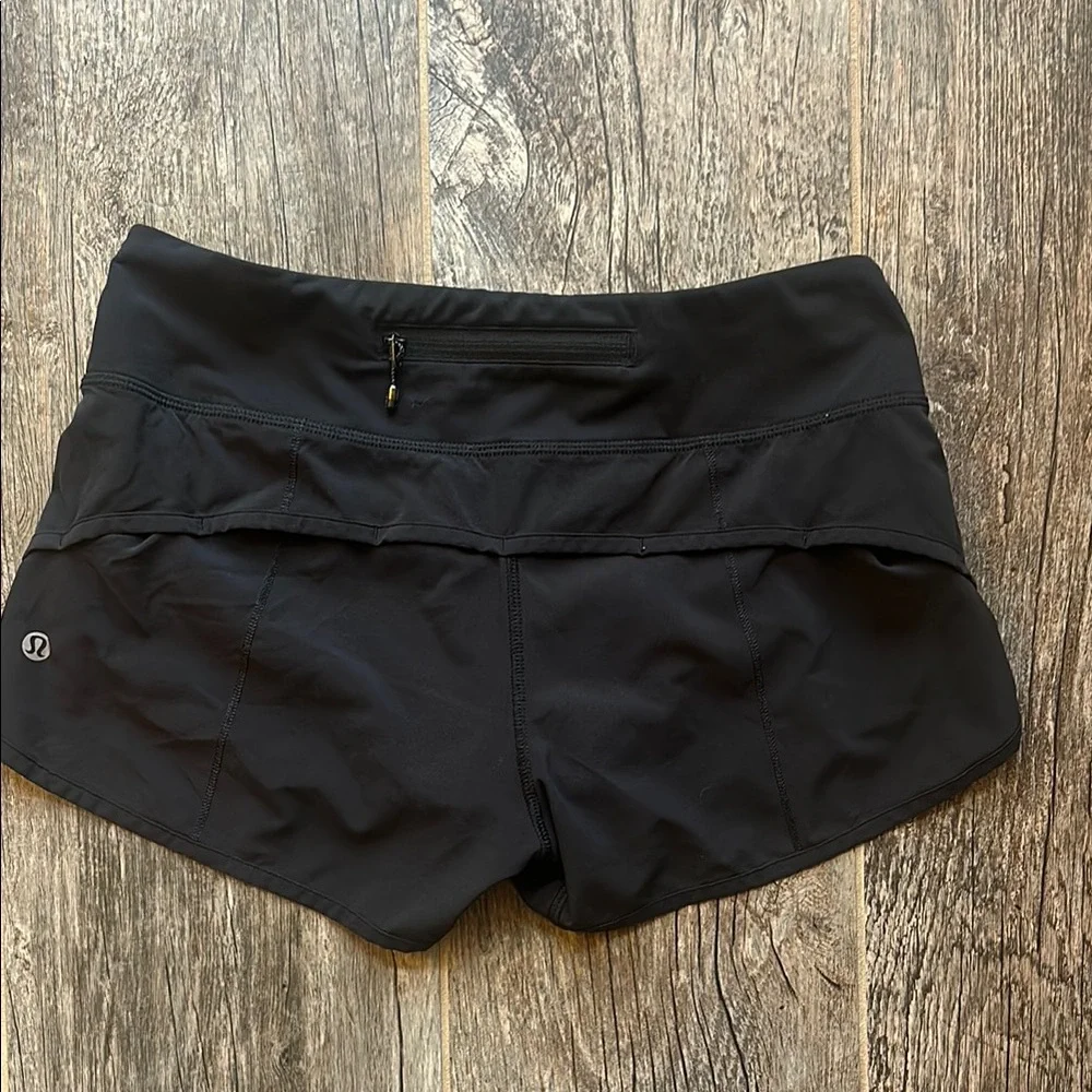 lululemon Women's Black Shorts size 4